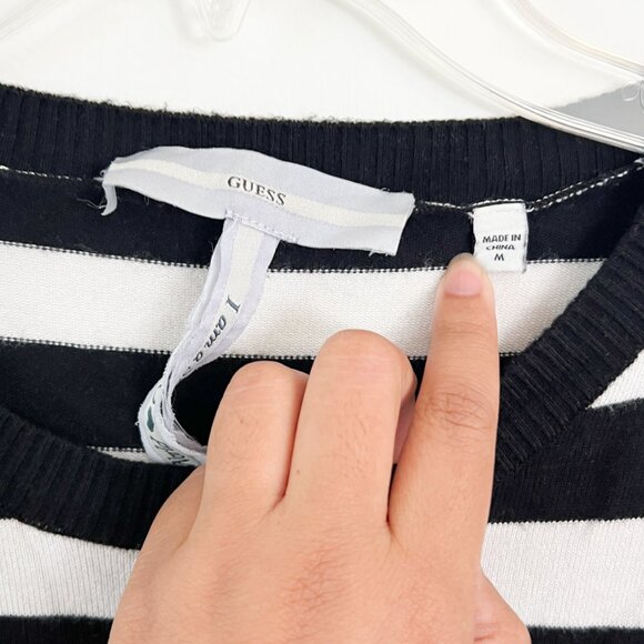 guess // eloise striped black and white embroidered triangle sweater M - Picture 2 of 8